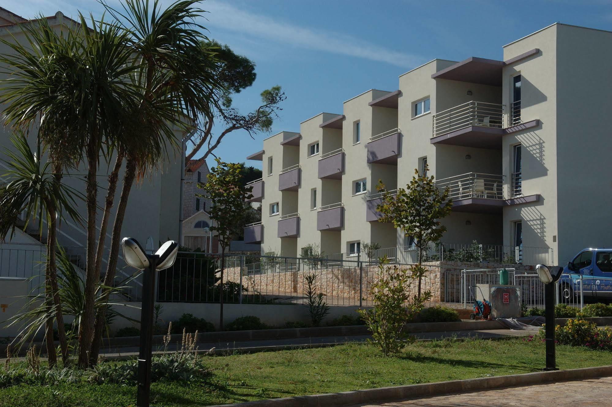 Apartmani Marija Postira Exterior photo
