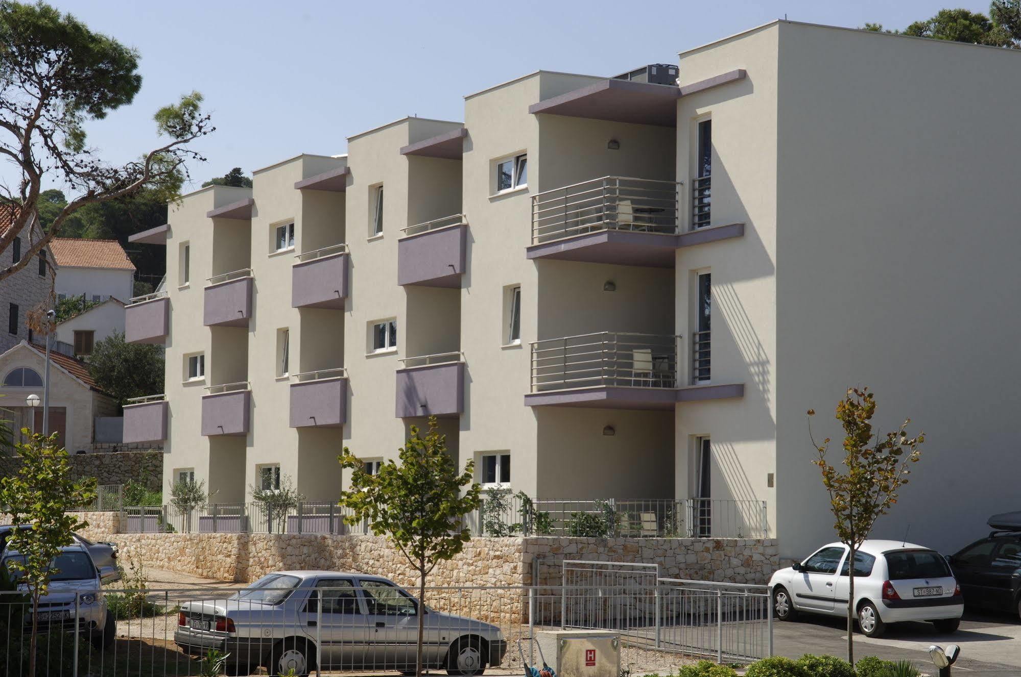 Apartmani Marija Postira Exterior photo