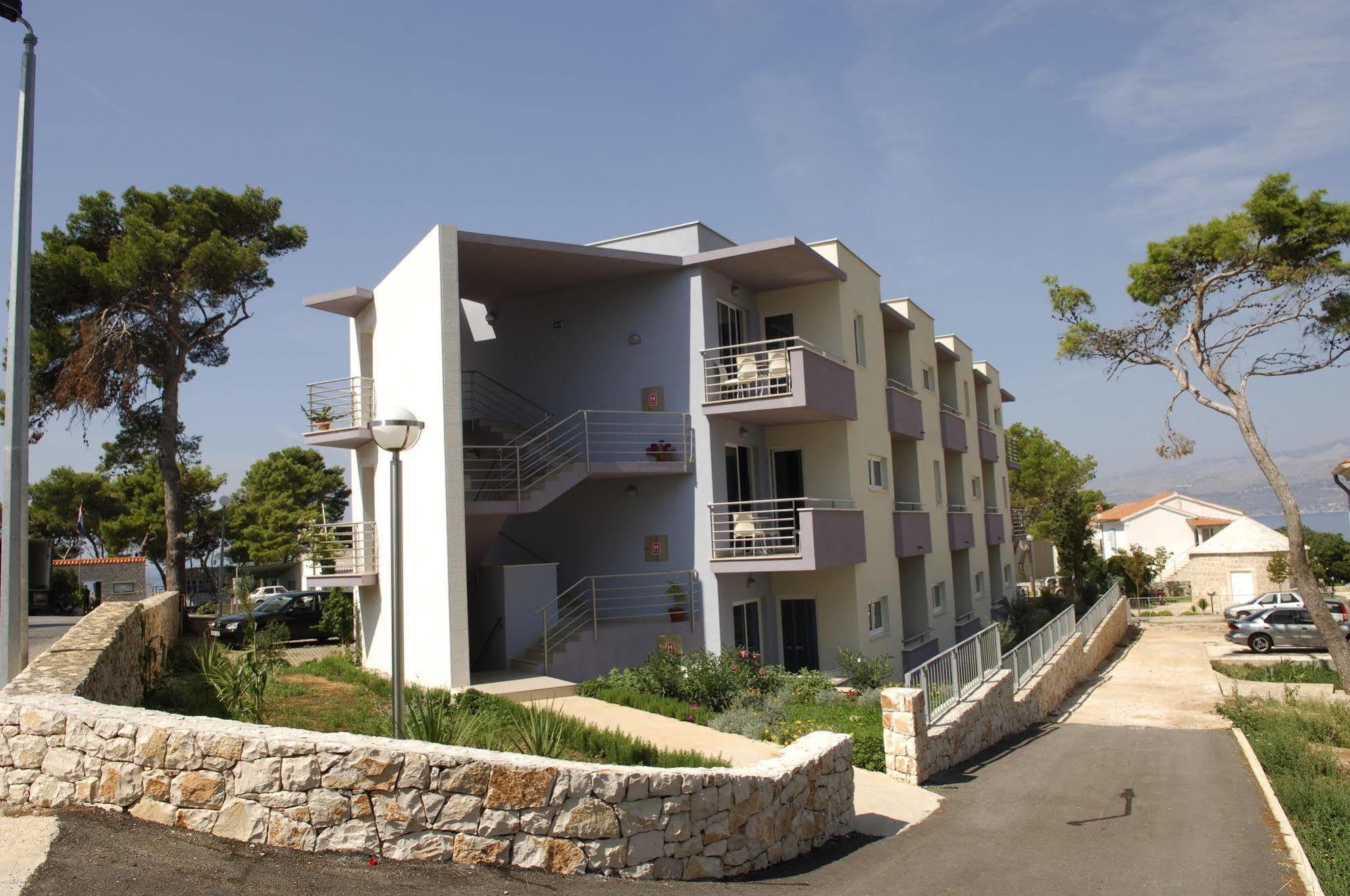 Apartmani Marija Postira Exterior photo