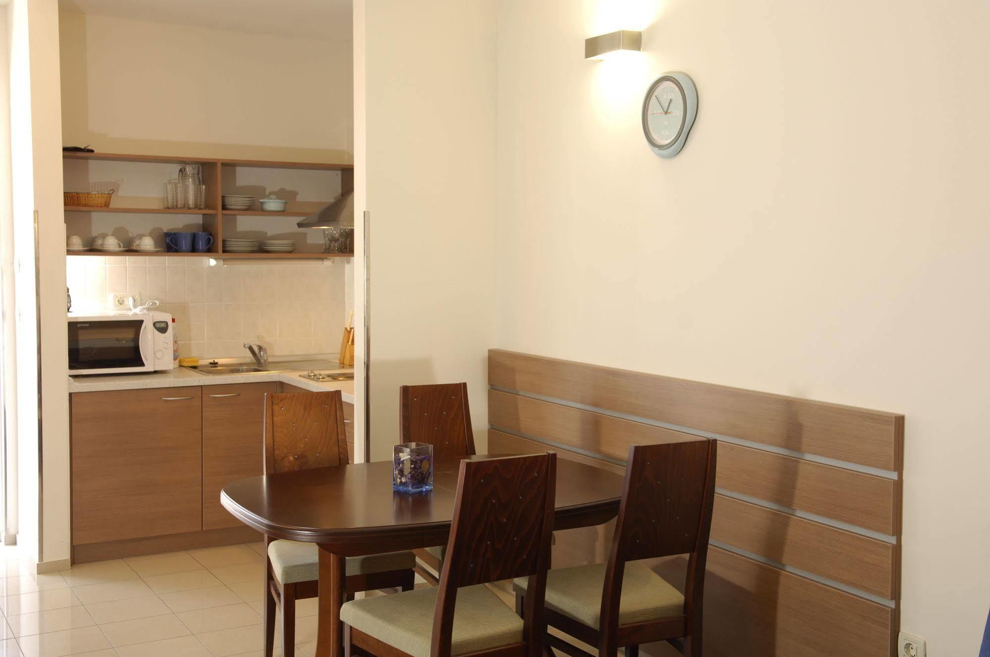 Apartmani Marija Postira Exterior photo